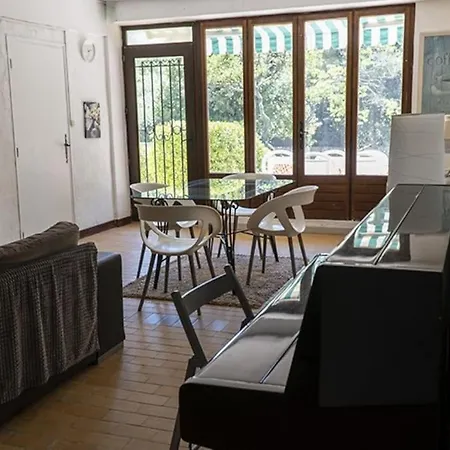 Charmant Rez De Climatise Renove, 90m2 Avec Parking Cassis