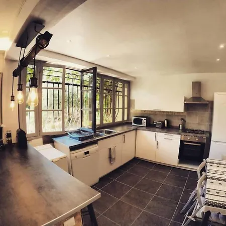 Charmant Rez De Climatise Renove, 90m2 Avec Parking Apartment